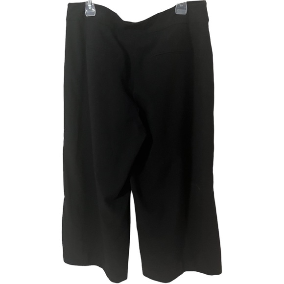 A pair of black pants by White House Black Market in size 14 - Picture 7 of 7